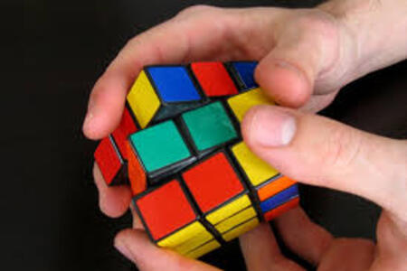 OpenAI, el autómata que el solo ha logrado realizar un cubo de Rubik